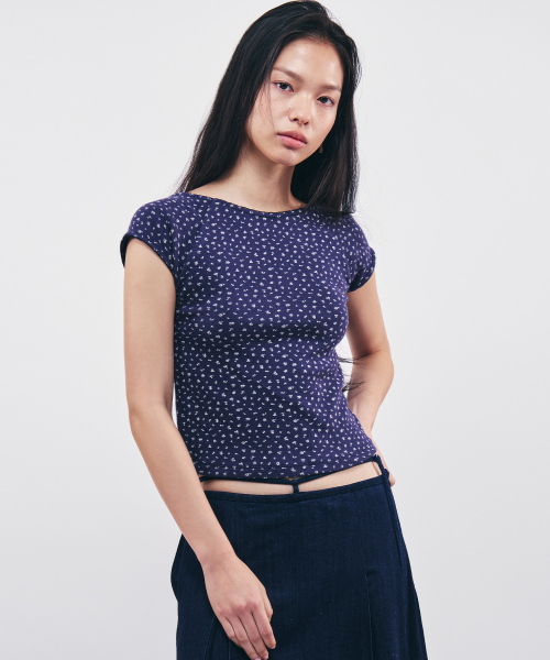 CITYBREEZE(シティブリーズ)の「エミリー 半袖Tシャツ_NAVY(Tシャツ/カットソー・レディース・ネイビー・SMALL/MEDIUM)」の4枚目の写真