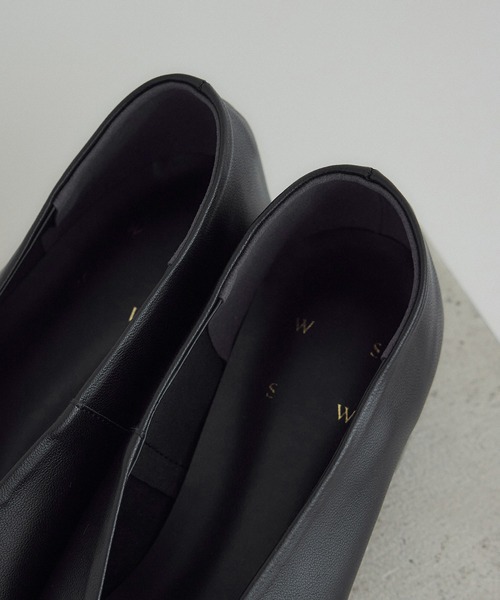 SALON adam et rope'（サロン アダム エ ロペ）の「【W S（ドゥーブル）】ソフトレザーヒールパンプス（パンプス・レディース・ブラック/ベージュ・37/36.5/36/37.5）」の5枚目の写真