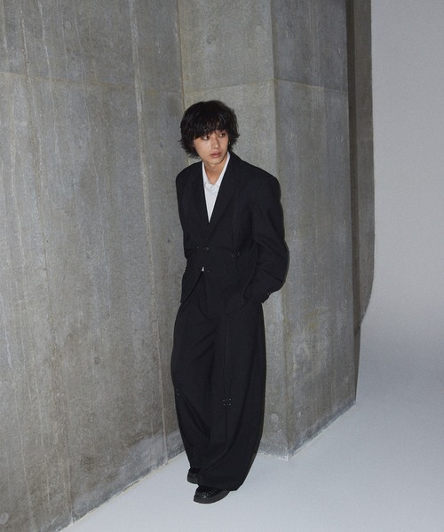 GRANCY（グランシー）の「【GRANCY】Pierced Tuck Slacks / ピアスデザインタックスラックス（スラックス・メンズ・ブラウン/ブラック・S/M/L）」の5枚目の写真