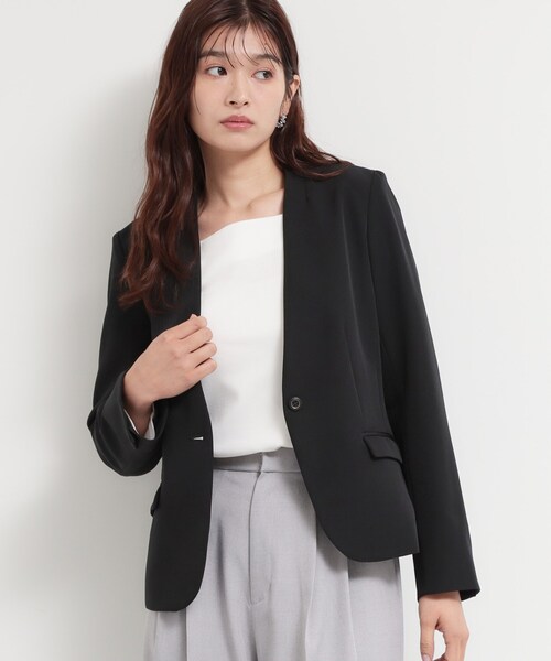 THE SHOP TK (ザ ショップ ティーケー )の「【通勤スタイルに】ダブルクロス ノーカラージャケット/セットアップ可(ノーカラージャケット・レディース・ブラック/ベージュ/ネイビー/ブラック系6・12/14/13/11)」の2枚目の写真