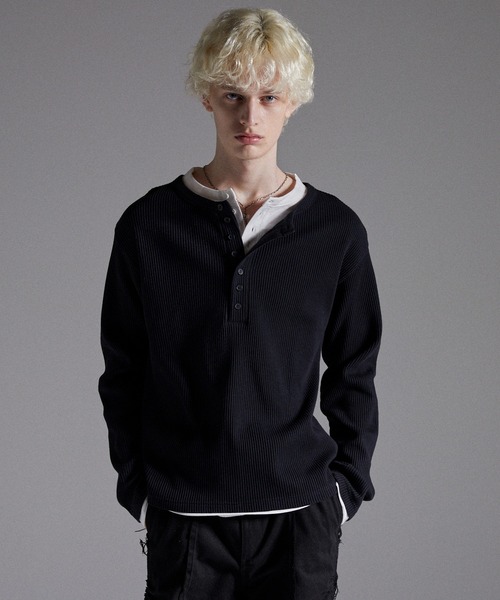 GRANCY（グランシー）の「【GRANCY】Double-layered Thermal Henley Long Sleeve T-Shirt / ダブルレイヤードサーマルヘンリーロンT（Tシャツ/カットソー・メンズ・グレー/ブラック・L/M/S）」の4枚目の写真