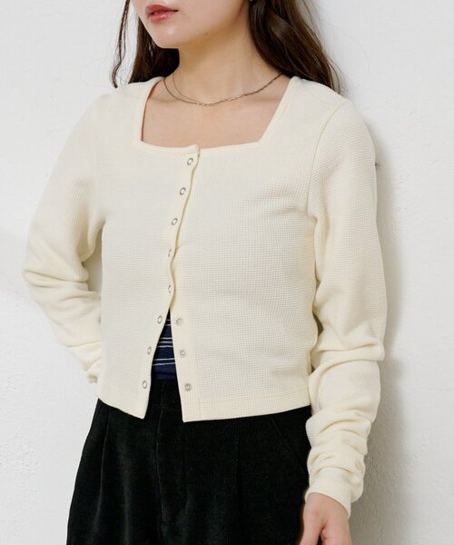 Kastane（カスタネ）の「【ZOZO先行/7色展開】サーマルカーディガン（カーディガン/ボレロ・レディース・グレー/アイボリー/ネイビー/ダークブルー/ピンク/ホワイト系その他/ホワイト・FREE）」の2枚目の写真