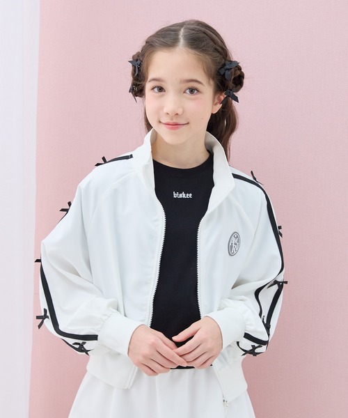 Amourire girl（アムリールガール）の「ラインリボンブルゾン（ブルゾン・キッズ・オフホワイト/ブラック・150cm/140cm/130cm/160cm）」の3枚目の写真