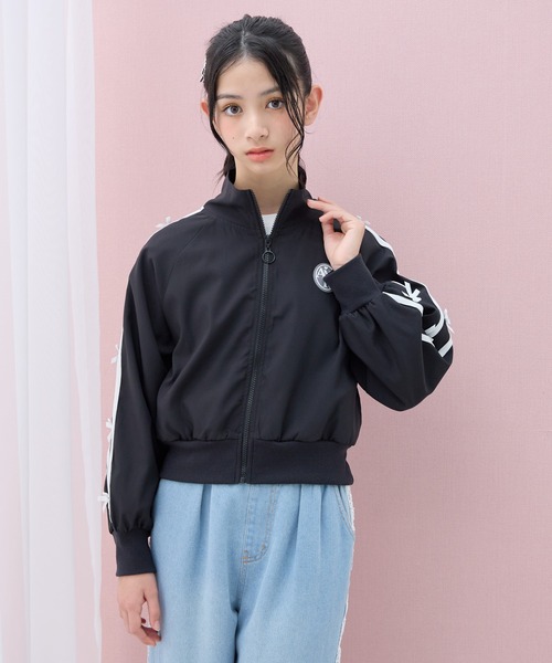 Amourire girl（アムリールガール）の「ラインリボンブルゾン（ブルゾン・キッズ・オフホワイト/ブラック・150cm/140cm/130cm/160cm）」の11枚目の写真