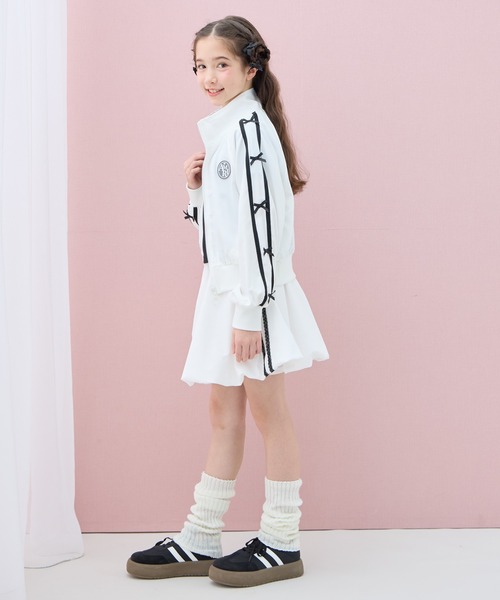 Amourire girl（アムリールガール）の「ラインリボンブルゾン（ブルゾン・キッズ・オフホワイト/ブラック・150cm/140cm/130cm/160cm）」の8枚目の写真