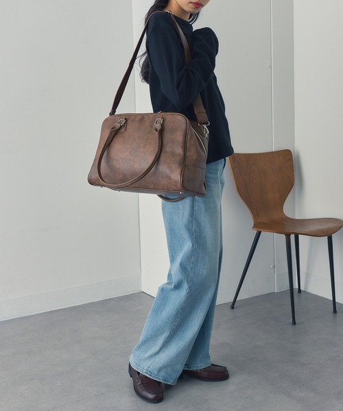 MAGASIN DE MODE Onjna(マガジンデモードオンジェナ )の「【MAGASIN DE MODE Onjna】フェイクレザー2wayラージボストン SNBD(ボストンバッグ・レディース・ブラウン/ブラック・FREE)」の8枚目の写真