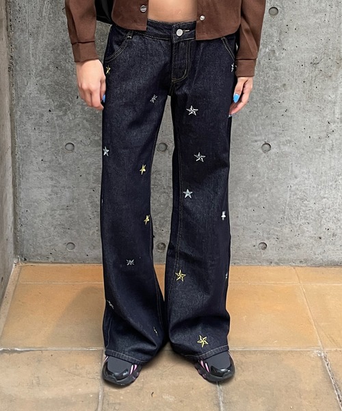 セール】星柄刺繍ローウエストデニムパンツ（デニムパンツ）｜ROGER