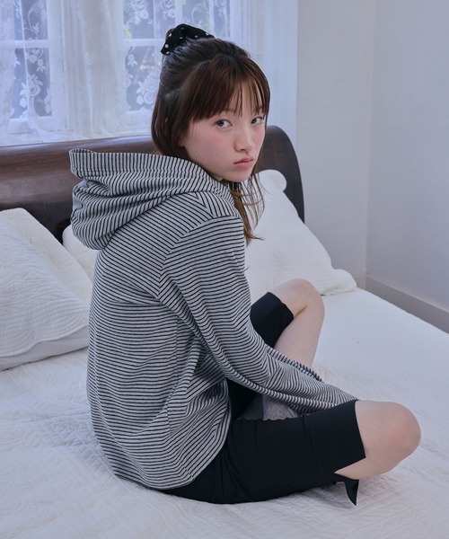 Unblend（アンブレンド）の「【Unblend】フード付 ヘンリーネック アソート 長袖Tシャツ（Tシャツ/カットソー・レディース・杢グレー/グレー系/ネイビー系/ライトブルー・FREE）」の13枚目の写真