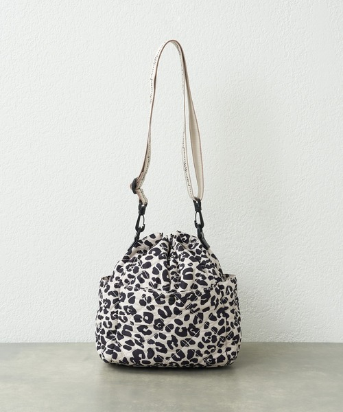 CIAOPANIC TYPY（チャオパニックティピー）の「:【大容量／軽量】【MumME】8ポケット巾着BAG（ショルダーバッグ・レディース・ホワイト/グレー/ブラック・ONE SIZE）」の10枚目の写真