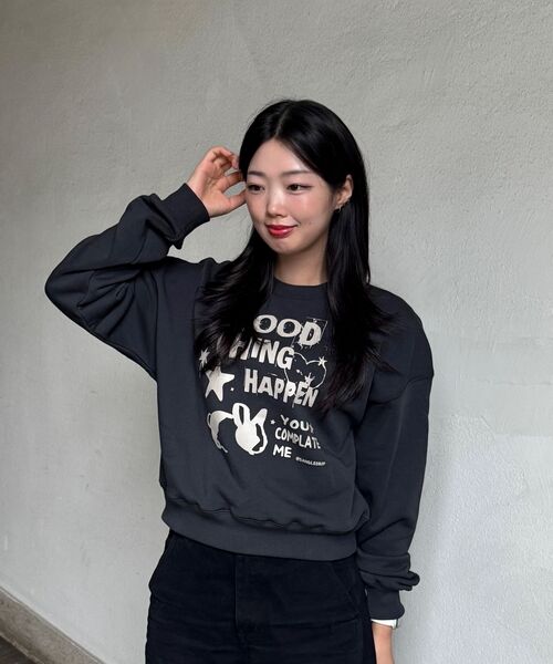 DANGLEDROP(ダングルドロップ)の「DGDP GOOD THING クロップマンツーマンチャコール(スウェット・レディース・その他・S/M)」の7枚目の写真