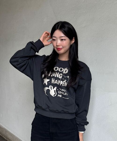 DANGLEDROP(ダングルドロップ)の「DGDP GOOD THING クロップマンツーマンチャコール(スウェット・レディース・その他・S/M)」の8枚目の写真