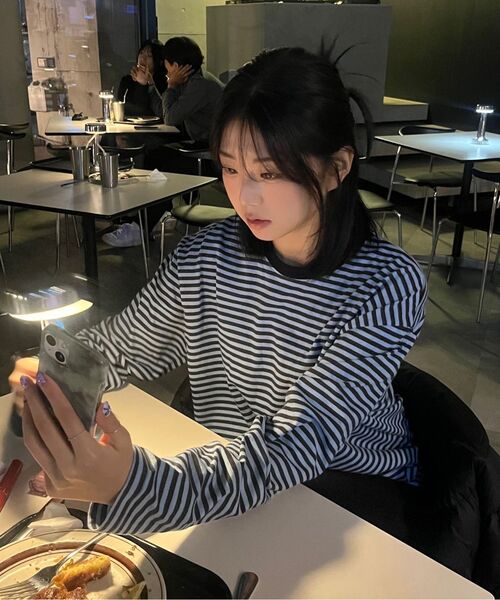 THECOLDESTMOMENT(ザコールデストモーメント)の「TCM mini logo stripe long sleeve (sky blue/charcoal)(Tシャツ/カットソー・レディース・その他・L/M)」の8枚目の写真