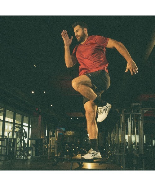 Reebok(リーボック)の「ナノ X5 エッジ / NANO X5 EDGE(スニーカー・メンズ・ホワイト/オレンジ/イエロー/ブラック/アイボリー/ネイビー/ブラック×ホワイト/グレイッシュベージュ/チェリーレッド・31cm/30.0cm/29.0cm/28.5cm/28.0cm/27.5cm/27.0cm/26.5cm/26.0cm/25.5cm/25.0cm/24.0cm/24.5cm/23.5cm/23.0cm)」の17枚目の写真