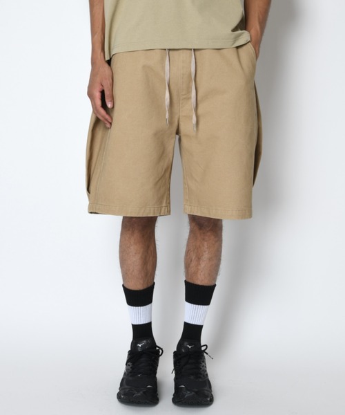 SUPERTHANKS(スーパーサンクス)の「ピグメント加工サイドタックショートパンツPigment dyed Twill side-tuck shorts(その他パンツ・メンズ・ベージュ/ブラック/アイボリー・L/M/S)」の10枚目の写真