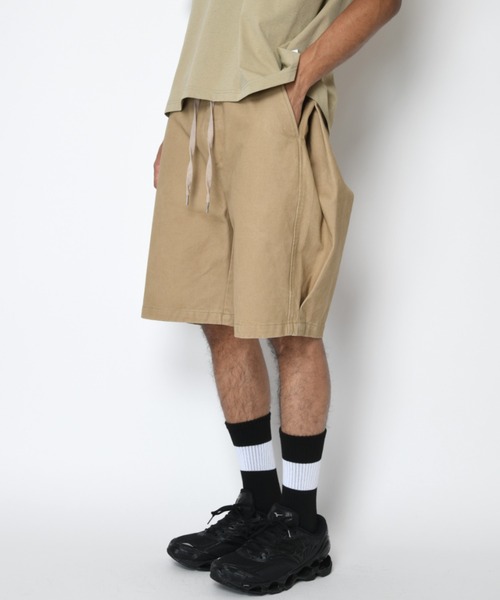 SUPERTHANKS(スーパーサンクス)の「ピグメント加工サイドタックショートパンツPigment dyed Twill side-tuck shorts(その他パンツ・メンズ・ベージュ/ブラック/アイボリー・L/M/S)」の11枚目の写真