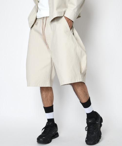 SUPERTHANKS(スーパーサンクス)の「ピグメント加工サイドタックショートパンツPigment dyed Twill side-tuck shorts(その他パンツ・メンズ・ベージュ/ブラック/アイボリー・L/M/S)」の19枚目の写真