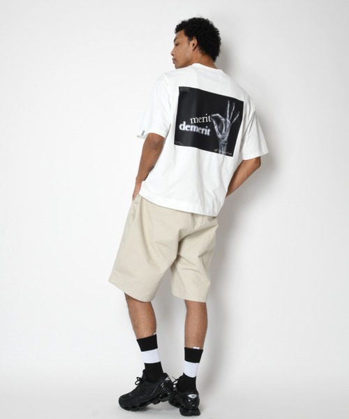 SUPERTHANKS(スーパーサンクス)の「ピグメント加工サイドタックショートパンツPigment dyed Twill side-tuck shorts(その他パンツ・メンズ・ベージュ/ブラック/アイボリー・L/M/S)」の4枚目の写真