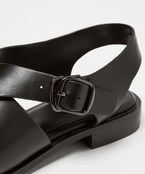 BEAUTY&YOUTH UNITED ARROWS（ビューティーアンドユースユナイテッドアローズ）の「ヘンケイライン グルカサンダル（サンダル・レディース・ブラック/ライトピンク・36/37/38）」の10枚目の写真