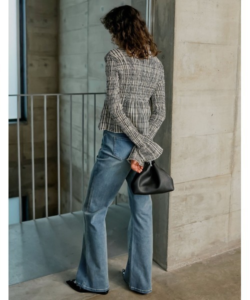 Re:EDIT（リエディ）の「[DENIM COLLECTION][2026S/S COLLECTION][低身長/高身長/大きいサイズ有]ストレッチデニムキックフレアパンツ（デニムパンツ・レディース・ブルー/ブラック/ネイビー・SHORT/AM/MEDIUM/TALL/LARGE/X-LARGE）」の10枚目の写真