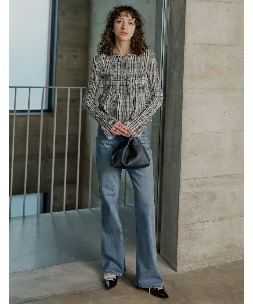 Re:EDIT（リエディ）の「[DENIM COLLECTION][2026S/S COLLECTION][低身長/高身長/大きいサイズ有]ストレッチデニムキックフレアパンツ（デニムパンツ・レディース・ブルー/ブラック/ネイビー・SHORT/AM/MEDIUM/TALL/LARGE/X-LARGE）」の8枚目の写真