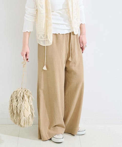 B.C STOCK（ベーセーストック）の「手洗い可 / フィブリルRelaxパンツ（スラックス・レディース・ベージュ/チャコールグレー/ブラック・SMALL/MEDIUM）」の3枚目の写真