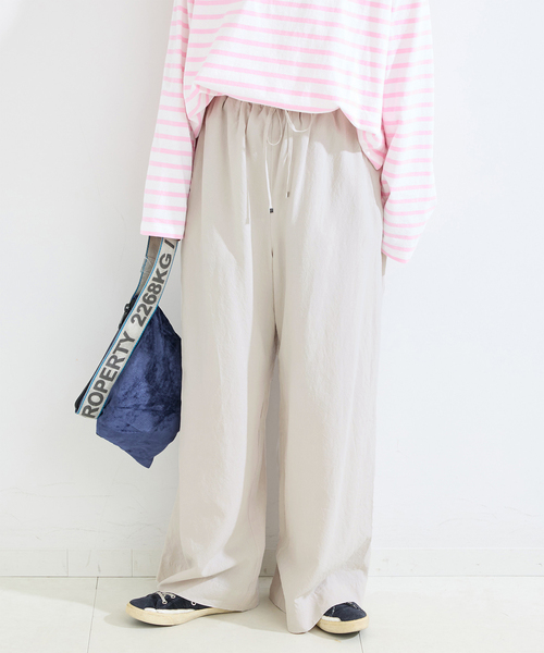 B.C STOCK（ベーセーストック）の「手洗い可 / フィブリルRelaxパンツ（スラックス・レディース・ベージュ/チャコールグレー/ブラック・SMALL/MEDIUM）」の2枚目の写真