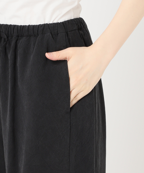 B.C STOCK（ベーセーストック）の「手洗い可 / フィブリルRelaxパンツ（スラックス・レディース・ベージュ/チャコールグレー/ブラック・SMALL/MEDIUM）」の5枚目の写真