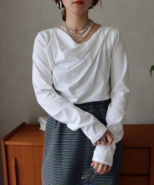 zena(ジェナ)の「ドレーププルオーバー(その他トップス・レディース・ブラック/オフホワイト/トップグレー・M)」の1枚目の写真