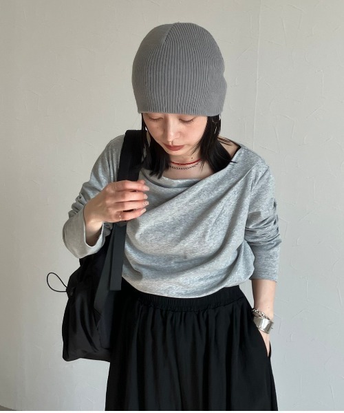 zena(ジェナ)の「ドレーププルオーバー(その他トップス・レディース・ブラック/オフホワイト/トップグレー・M)」の11枚目の写真