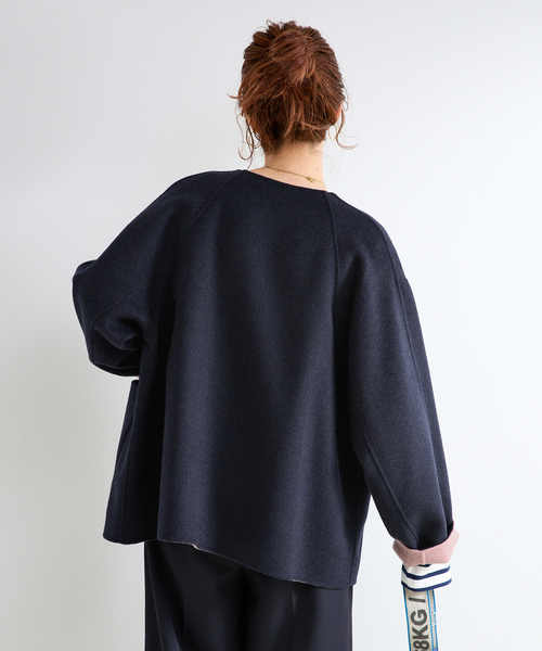 B.C STOCK(ベーセーストック)の「《追加2》S120ブレンドショート丈リバーシブルコート(ノーカラーコート・レディース・ダークブルー/ライトグレー・FREE)」の22枚目の写真