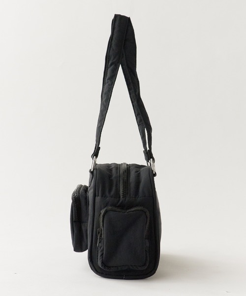 AO2(アオズ)の「Single-handle nylon handbag with gusset / ワンハンドル マチあり ナイロンハンドバッグ 秋 秋服 2026年秋冬(ハンドバッグ・レディース・グレー/ブラック/オリーブ/ブラウン・FREE)」の7枚目の写真