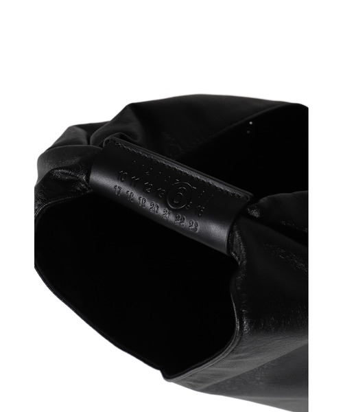 MM6 Maison Margiela(エムエムシックス メゾン マルジェラ)の「SMALL JAPANESE HANDBAG(ハンドバッグ・メンズ・ブラック/シルバー・OS)」の5枚目の写真