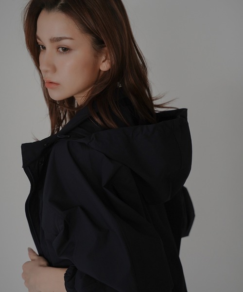 KINO THE KEI(キノザケイ)の「パッカブル 2WAY パフィー ブルゾン KINO THE KEI(ブルゾン・レディース・ホワイト/ネイビー/クリーム・フリー)」の17枚目の写真