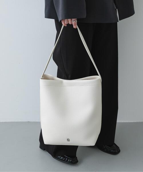 SENSE OF PLACE by URBAN RESEARCH（センスオブプレイスバイアーバンリサーチ）の「バケツバッグ（ショルダーバッグ・レディース・ブラウン/ブラック/アイボリー・ONE）」の2枚目の写真