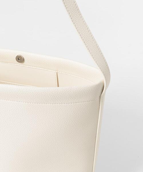 SENSE OF PLACE by URBAN RESEARCH（センスオブプレイスバイアーバンリサーチ）の「バケツバッグ（ショルダーバッグ・レディース・ブラウン/ブラック/アイボリー・ONE）」の19枚目の写真