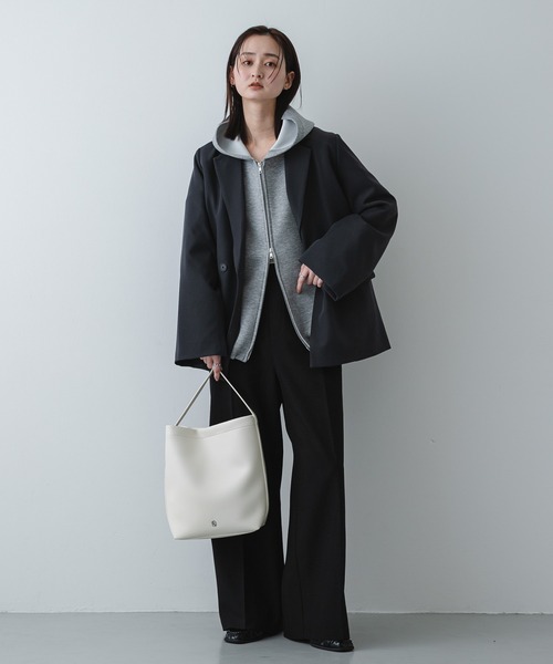 SENSE OF PLACE by URBAN RESEARCH（センスオブプレイスバイアーバンリサーチ）の「【動画有/500ml収納可】バケツバッグ /オフィス/通勤/通学/定番/オールシーズン（ショルダーバッグ・レディース・ブラウン/ブラック/アイボリー・ONE）」の5枚目の写真