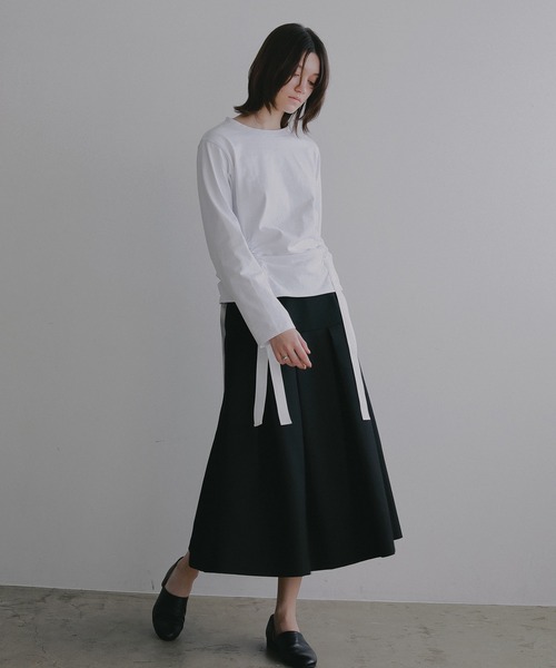 MANOF(マノフ)の「RUFFLE BELT FLARE SKIRT(スカート・レディース・ブラック/チャコールグレー・M/S)」の19枚目の写真