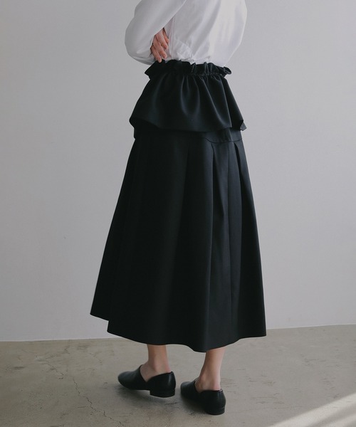 MANOF(マノフ)の「RUFFLE BELT FLARE SKIRT(スカート・レディース・ブラック/チャコールグレー・M/S)」の16枚目の写真
