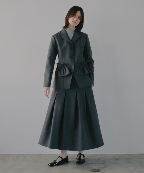 MANOF(マノフ)の「RUFFLE BELT FLARE SKIRT(スカート・レディース・ブラック/チャコールグレー・M/S)」の14枚目の写真