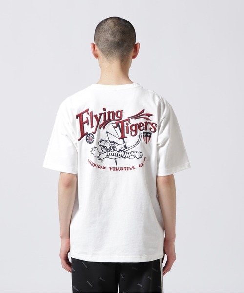 AVIREX（アヴィレックス）の「《WEB＆DEPOT限定》EMBROIDERY T-SHIRT FLYING TIGERS / シシュウ ティーシャツ フライング タイガース / AVIREX / アヴィレックス（Tシャツ/カットソー・メンズ・レッド/ホワイト/サックスブルー/ブラック・XX-LARGE/X-LARGE/LARGE/MEDIUM）」の10枚目の写真