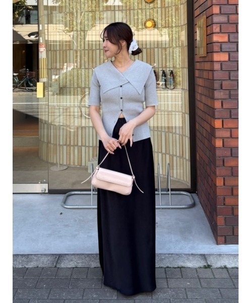 titivate(ティティベイト)の「UVケア/抗ピルビッグカラー半袖リブニット(ニット/セーター・レディース・グレー/ブラック/アイボリー/ネイビー/ダークブラウン・S/M/L)」の8枚目の写真