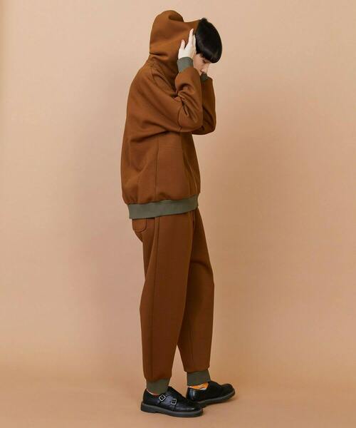 FRAPBOIS（フラボア）の「ライトスウェット（パーカー・レディース・ブラウン/ネイビー・1/2）」の12枚目の写真