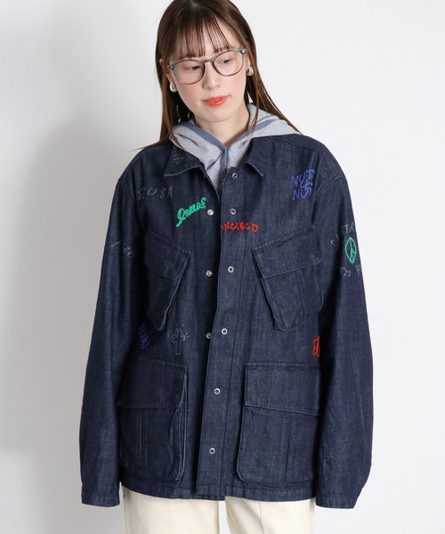 cepo（セポ）の「ラクガキアート刺繍＆プリント デニムカバーオール〈ユニセックス〉（デニムジャケット・レディース・ワンウォッシュ/ライトインディゴブルー・M）」の2枚目の写真