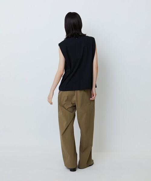 LOISIR(ロワズィール)の「コットン天竺ノースリーブプルオーバー(Tシャツ/カットソー・レディース・オフホワイト/ブラック/ベージュ・FREE)」の17枚目の写真