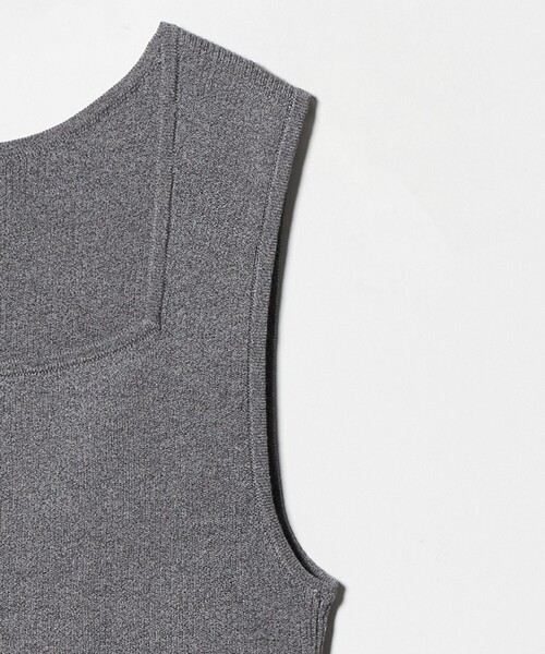 UNITED ARROWS(ユナイテッドアローズ)の「リブ スクエア キャミソールニット ‐ウォッシャブル‐(タンクトップ・レディース・ホワイト/グレー系/ネイビー/ベージュ/ブラック・FREE)」の8枚目の写真