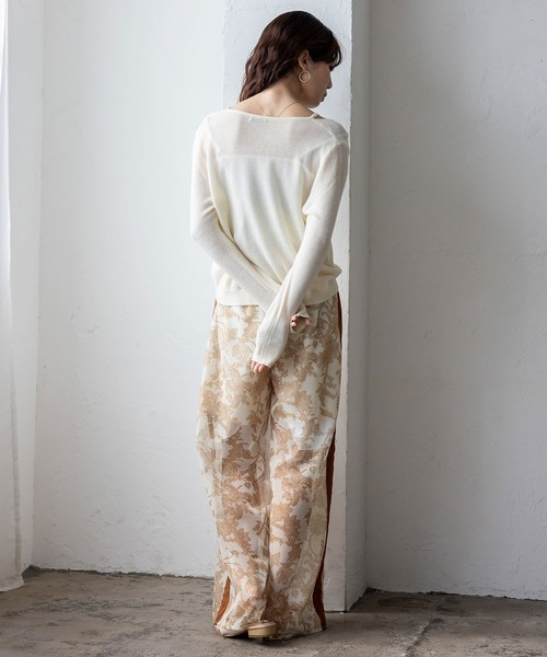 VitaFelice（ヴィータフェリーチェ）の「フラワーシアーメッシュサイドラインパンツ（その他パンツ・レディース・ベージュ/ネイビー/ブラック・FREE）」の17枚目の写真