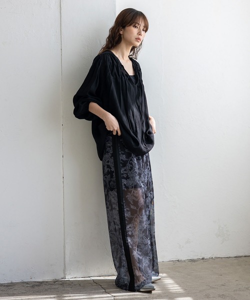 VitaFelice（ヴィータフェリーチェ）の「フラワーシアーメッシュサイドラインパンツ（その他パンツ・レディース・ベージュ/ネイビー/ブラック・FREE）」の18枚目の写真