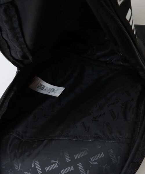 PUMA（プーマ）の「《PUMA》PUMA PHASE ﾃｰﾌﾟ ﾊﾞｯｸﾊﾟｯｸ（バックパック/リュック・メンズ・ブラック/エメラルド・フリー）」の4枚目の写真