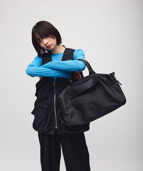 TONER（トナー）の「フラップポケットスクエアボストンバッグ/ロゴプレート付き（ボストンバッグ・レディース・ブラック/カーキ・FREE）」の12枚目の写真