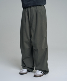 MOOVN（ムブン）の「パラシュートワイドバンディングパンツカーキ（その他パンツ）」